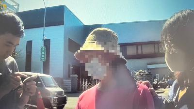 「你那麼大聲幹什麼！」女車手落網反嗆警　70萬餌鈔藏包內秒露餡